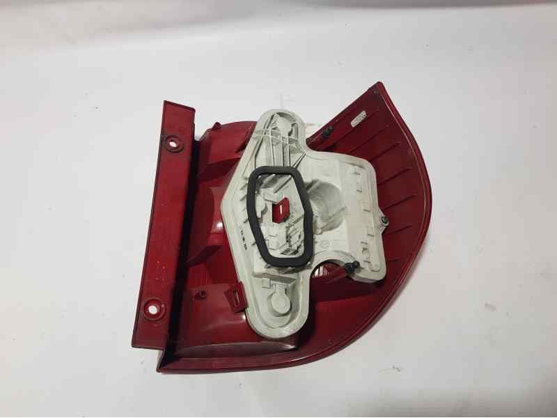 Recambio de piloto trasero izquierdo para skoda yeti experience referencia OEM IAM 5L0945095  