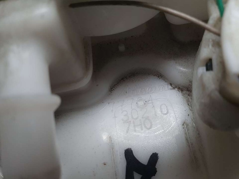 Recambio de aforador para lexus is 300h referencia OEM IAM 7770430210  