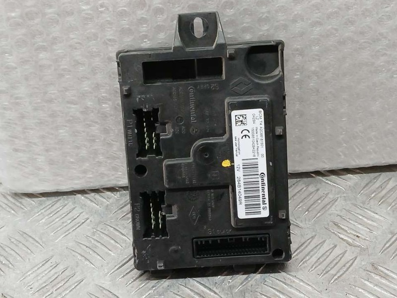 Recambio de caja reles / fusibles para dacia dokker ambiance referencia OEM IAM 284B14049R A2C86181501 CONTINENTAL