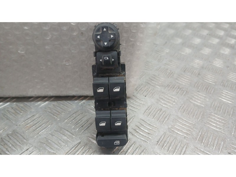 Recambio de mando elevalunas delantero izquierdo para peugeot 208 ii (ub_, up_, uw_, uj_) 1.2 puretech 100 referencia OEM IAM 96