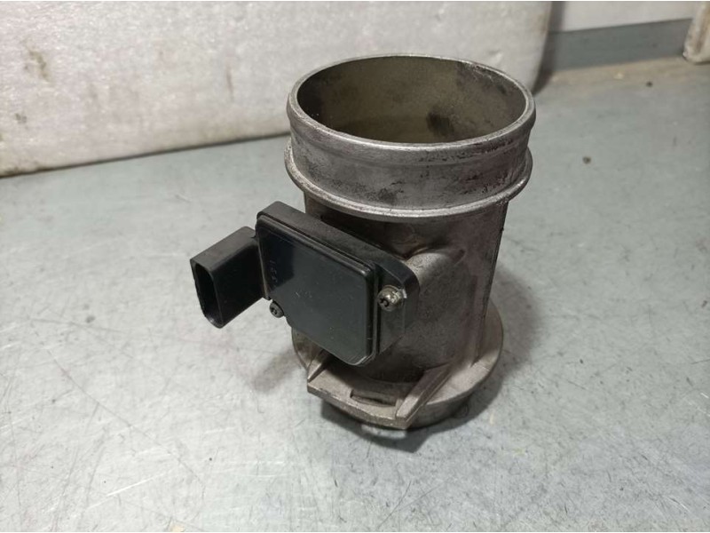 Recambio de caudalimetro para audi a4 avant (8e) 2.5 tdi referencia OEM IAM AFH7025C  