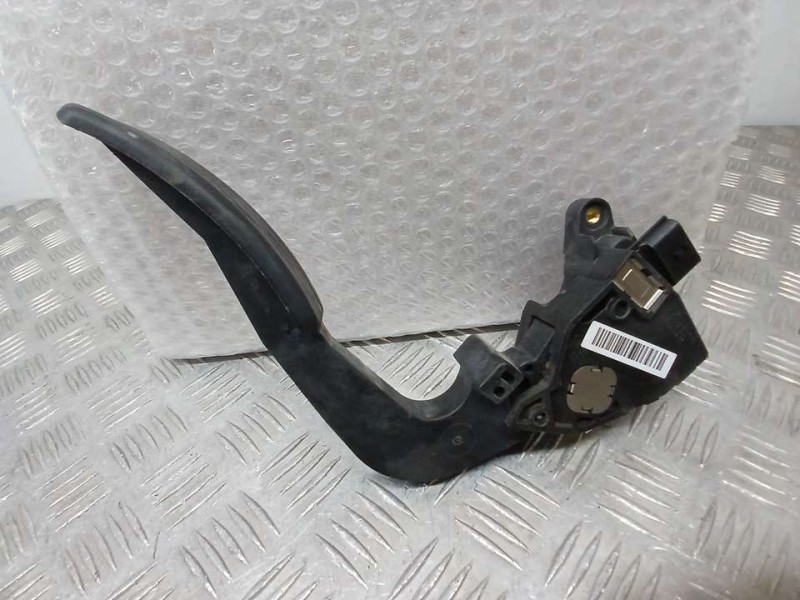 Recambio de potenciometro pedal para dacia dokker ambiance referencia OEM IAM 180023122R  