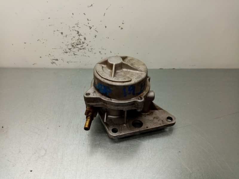 Recambio de depresor freno / bomba vacio para citroën xantia berlina 1.9 diesel referencia OEM IAM 72264500  PIERBURG