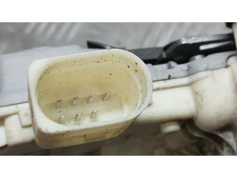 Recambio de cerradura puerta delantera derecha para audi q3 (8ub, 8ug) 2.0 tdi quattro referencia OEM IAM 8J1837016A  