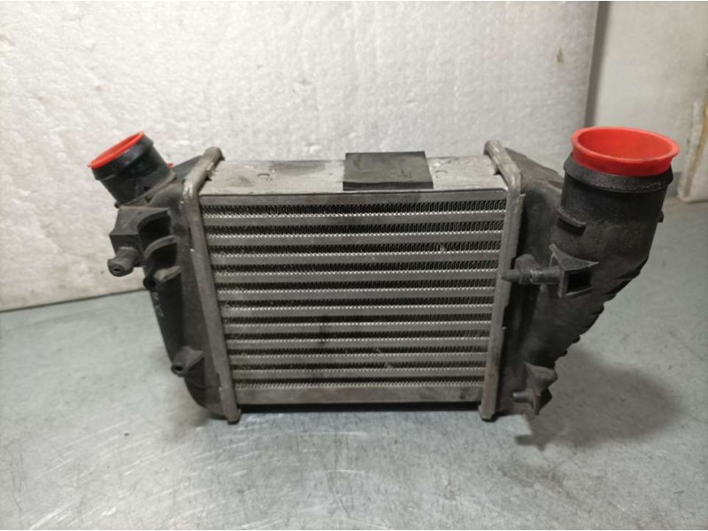 Recambio de intercooler para audi a4 avant (8e) 2.5 tdi referencia OEM IAM 8E0145806C  LADO DERECHO
