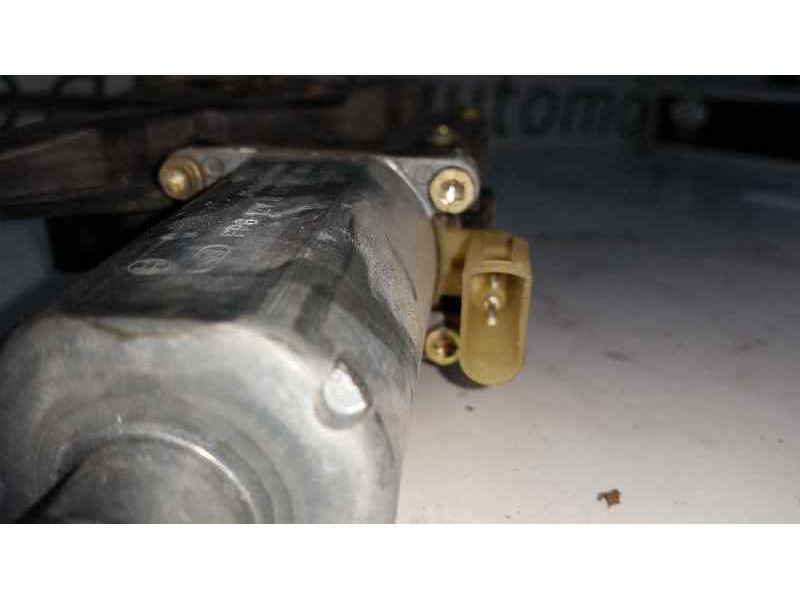 Recambio de elevalunas delantero derecho para ford fiesta berlina ghia referencia OEM IAM  2 PIN ELECTRICO