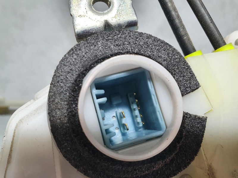 Recambio de cerradura puerta delantera izquierda para honda civic berlina 5 (fk) 1.8 sport referencia OEM IAM 72151SMGG0 EUK9302