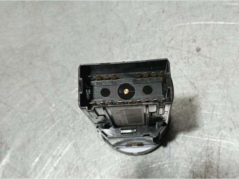 Recambio de mando luces para audi a4 avant (8e) 2.5 tdi referencia OEM IAM 8E0941531C  