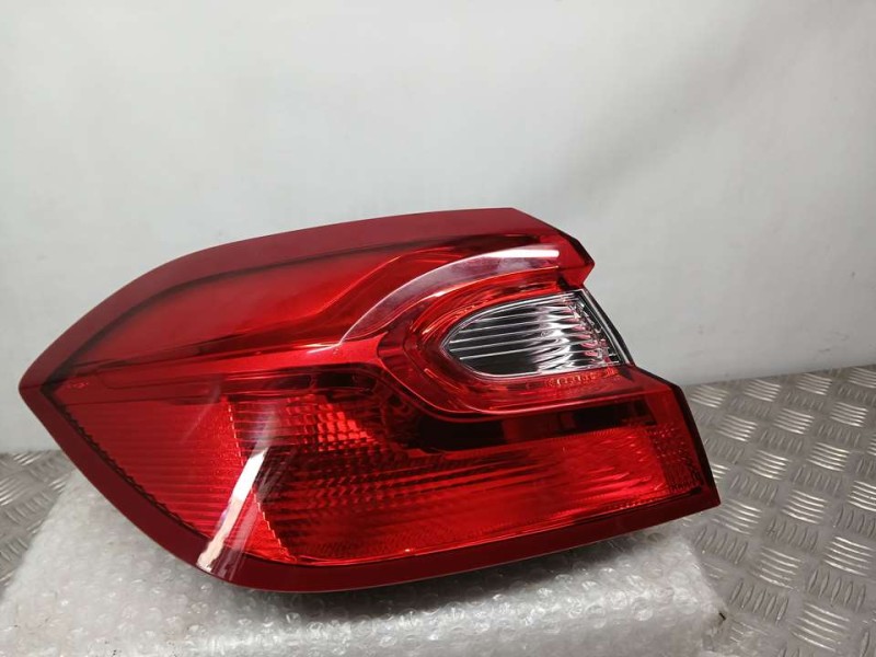 Recambio de piloto trasero izquierdo para ford fiesta (ce1) trend referencia OEM IAM H1BB13405A  EXTERIOR