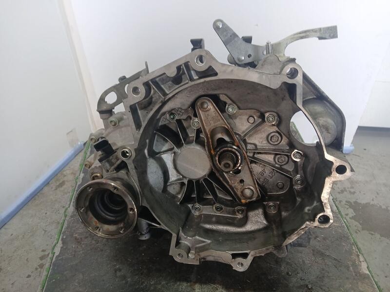 Recambio de caja cambios para seat ibiza (6l1) reference referencia OEM IAM GRZ 09026 5VELOCIDADES