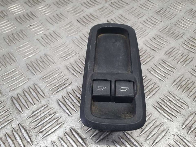 Recambio de mando elevalunas delantero izquierdo para ford fiesta (cb1) trend referencia OEM IAM 8A6T14A132AC  