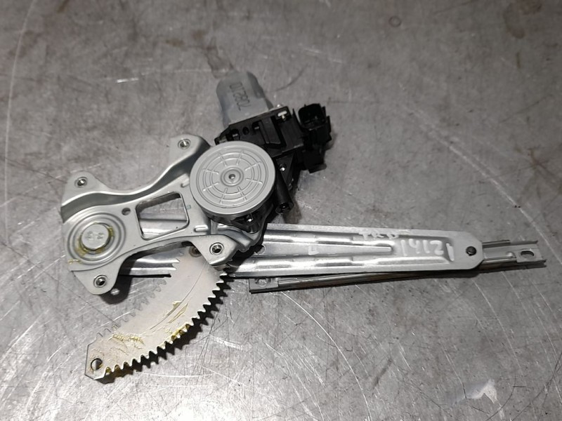 Recambio de elevalunas trasero derecho para nissan juke (f15) acenta referencia OEM IAM 82731DV01C  ELECTRICO 2 PINES