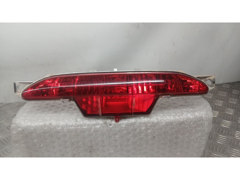 Recambio de piloto trasero central para peugeot 208 ii (ub_, up_, uw_, uj_) 1.2 puretech 100 referencia OEM IAM 9674308980 PARAG