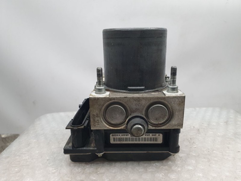 Recambio de abs para citroën c4 berlina sx referencia OEM IAM 9649988180 0265234144 