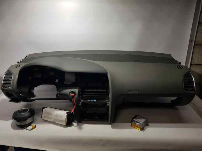 Recambio de kit airbag para audi q7 (4l) 3.0 v6 24 v quatro referencia OEM IAM   C SALPICADERO Y PRETENSORES