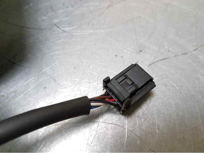 Recambio de retrovisor derecho para renault clio iv authentique referencia OEM IAM 963016264R 9 CABLES ELECTRICO