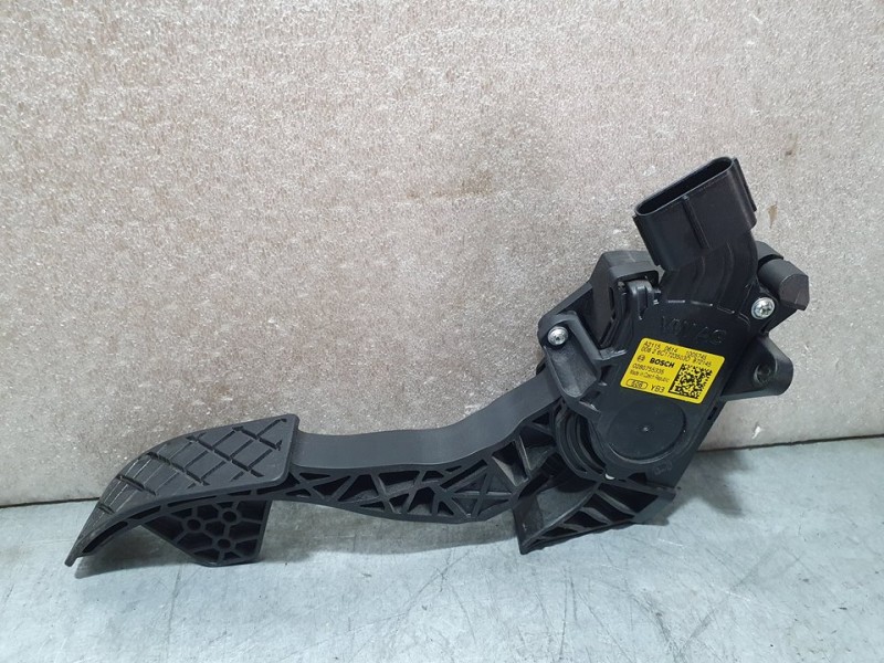 Recambio de potenciometro pedal para skoda fabia active referencia OEM IAM 6C1723503D 0280755335 BOSCH