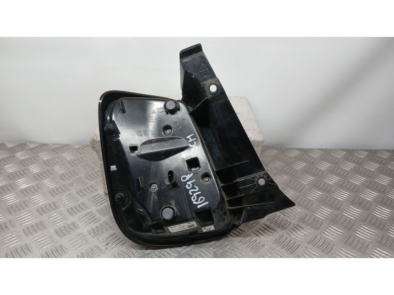 Recambio de piloto trasero derecho para fiat 500e (332_) elektro 3+1 (fa1) referencia OEM IAM 52213315  ROZADO