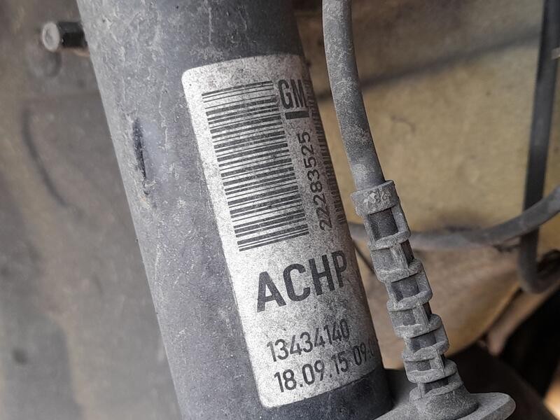 Recambio de amortiguador delantero derecho para opel corsa e (x15) 1.4 (08, 68) referencia OEM IAM 13434140  