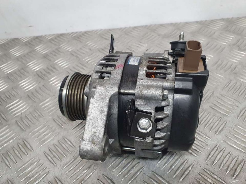 Recambio de alternador para citroën c1 urban ride referencia OEM IAM 270600Q160 TG1042109821 DENSO