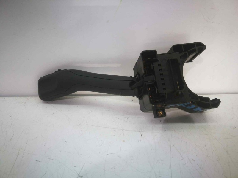 Recambio de mando limpia para seat leon (1m1) 1.9 tdi referencia OEM IAM 4B0953503F  