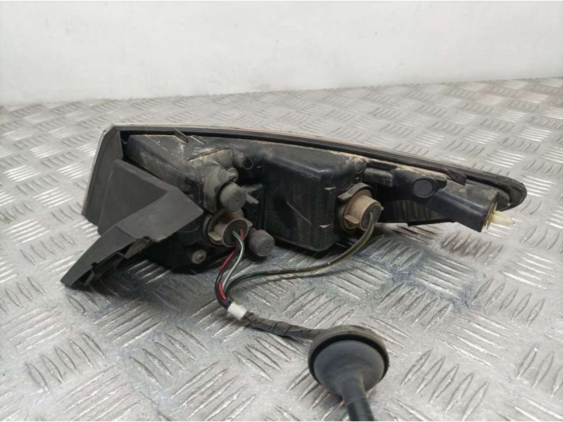 Recambio de piloto trasero izquierdo para honda civic berlina 5 (fk) 1.8 sport referencia OEM IAM 22016721  EXTERIOR KOITO