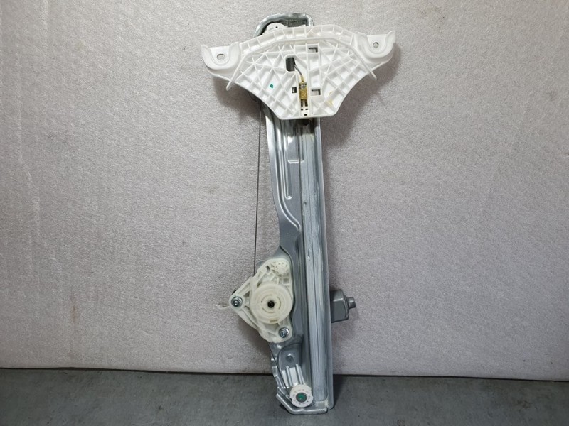 Recambio de elevalunas trasero izquierdo para hyundai kona essence 2wd referencia OEM IAM 83401J9000 2 PINS ELECTRICO 2 PINES