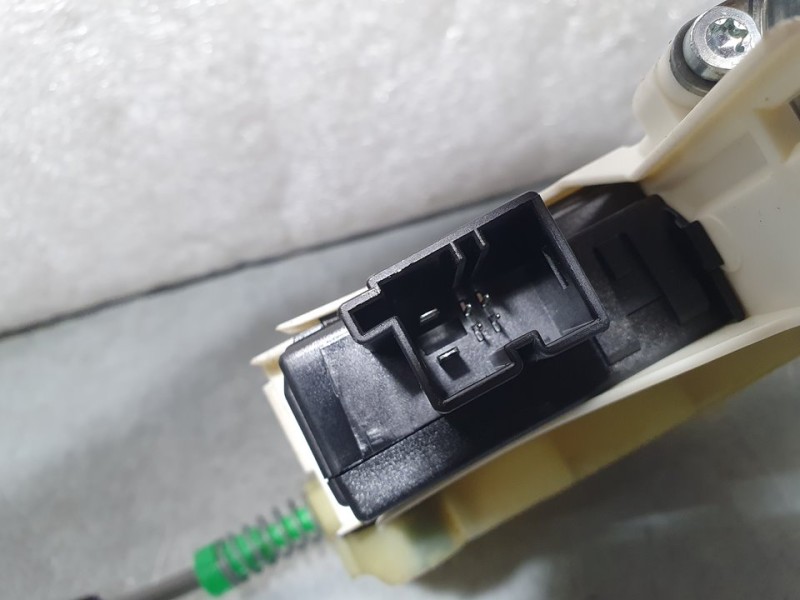 Recambio de elevalunas trasero derecho para audi q7 (4l) 4.2 fsi referencia OEM IAM 4L0839462A 98633920 BROSE ELECTRICO 6 PINES