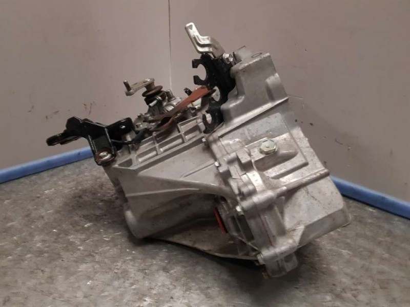 Recambio de caja cambios para citroën c1 urban ride referencia OEM IAM 20TT57 3913121 5VELOCIDADES