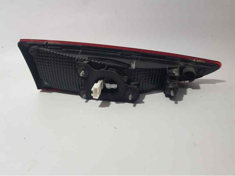 Recambio de piloto trasero derecho para hyundai kona essence 2wd referencia OEM IAM 92404J9000  INTERIOR