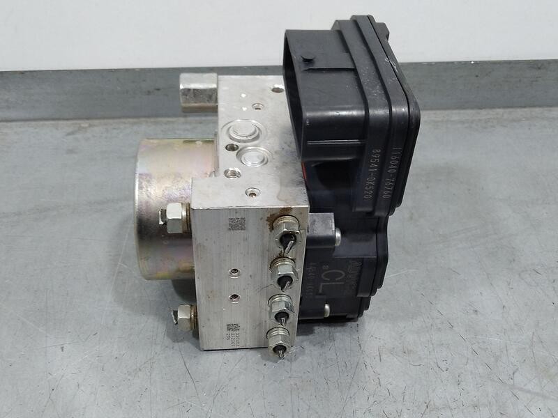 Recambio de abs para toyota hilux (gun1) double cab gx 4x4 referencia OEM IAM 4405071N00 11604076760 