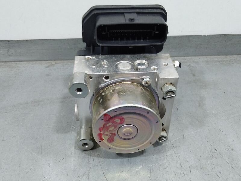 Recambio de abs para toyota hilux (gun1) double cab gx 4x4 referencia OEM IAM 4405071N00 11604076760 