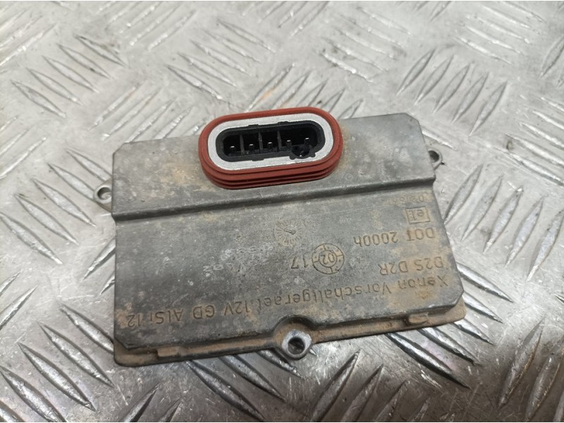 Recambio de centralita faros xenon para opel vectra c berlina club referencia OEM IAM 5DV00829000  HELLA