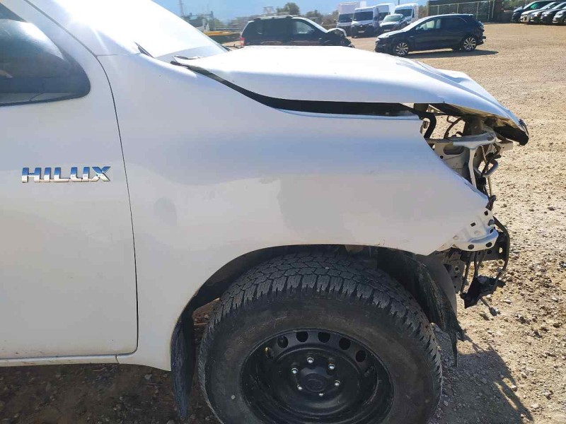 Recambio de aleta delantera derecha para toyota hilux (gun1) double cab gx 4x4 referencia OEM IAM 53811KK030  TOCADA