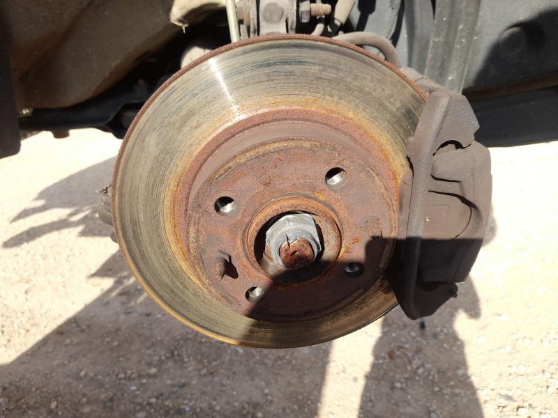 Recambio de mangueta delantera derecha para ford ka (ru8) 1.2 referencia OEM IAM 1639569  