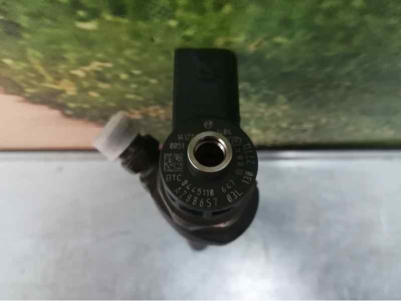 Recambio de inyector para audi q3 (8u) 2.0 tdi referencia OEM IAM 03L130277Q 0445110647 BOSCH