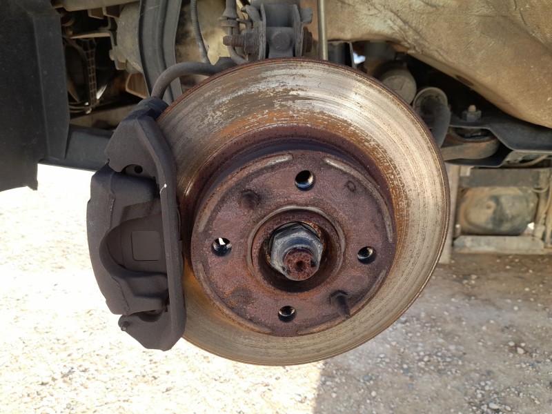 Recambio de mangueta delantera izquierda para ford ka (ru8) 1.2 referencia OEM IAM 1639568  