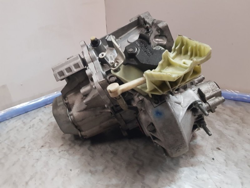 Recambio de caja cambios para citroën c-elysée exclusive referencia OEM IAM 20ET30 8838465 5VELOCIDADES