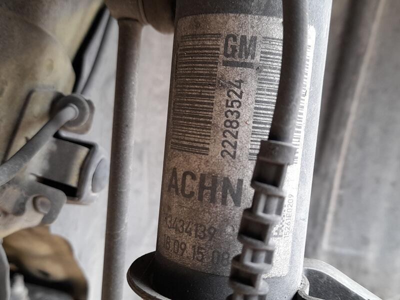 Recambio de amortiguador delantero izquierdo para opel corsa e (x15) 1.4 (08, 68) referencia OEM IAM 13434139  