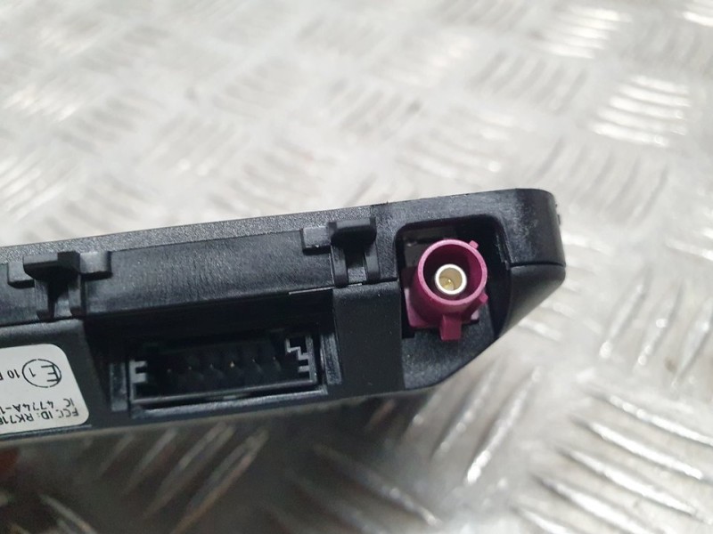 Recambio de cargador inductivo para seat leon (kl1) style referencia OEM IAM 5NA980611  