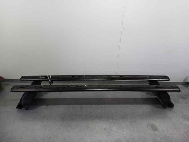 Recambio de barras techo para toyota hilux (gun1) double cab gx 4x4 referencia OEM IAM PZQ3089050  GOMAS TOCADAS