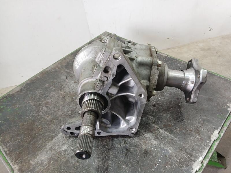 Recambio de diferencial delantero para dacia duster ambiance 4x4 referencia OEM IAM 8200988059  8200988060