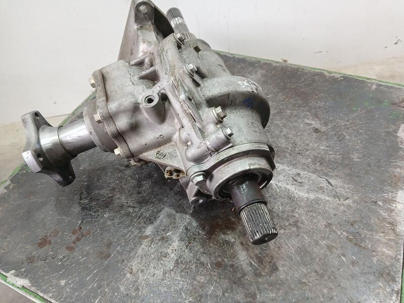 Recambio de diferencial delantero para dacia duster ambiance 4x4 referencia OEM IAM 8200988059  8200988060