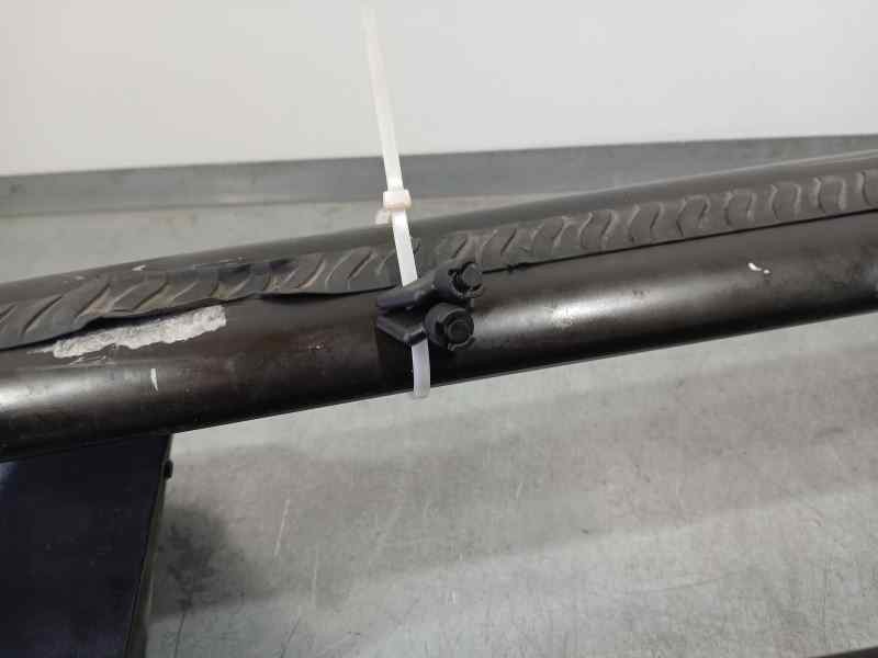 Recambio de barras techo para toyota hilux (gun1) double cab gx 4x4 referencia OEM IAM PZQ3089050  GOMAS TOCADAS