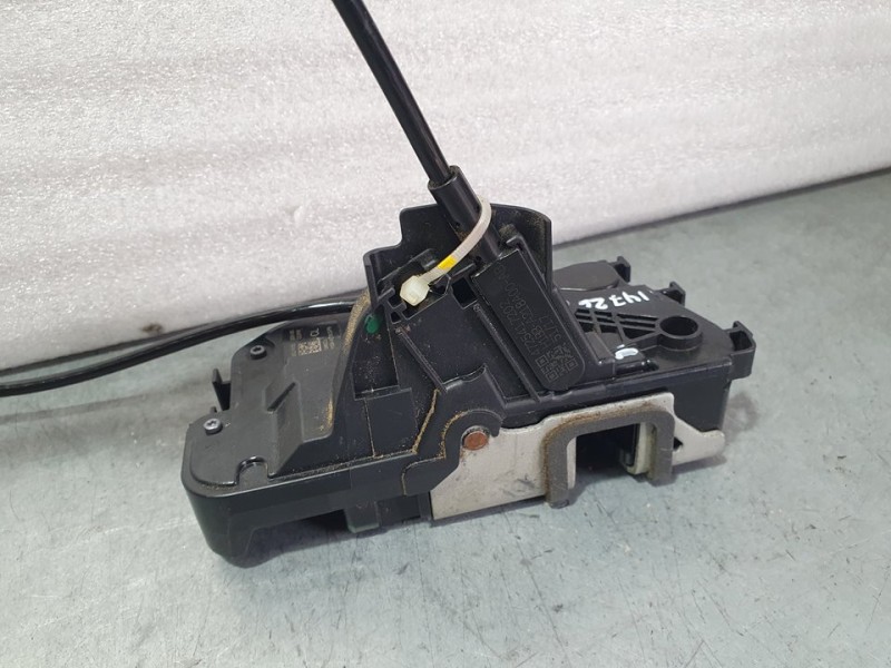 Recambio de cerradura puerta delantera izquierda para ford fiesta (ce1) trend referencia OEM IAM H1BAA21813PB 40534185 4 PINES