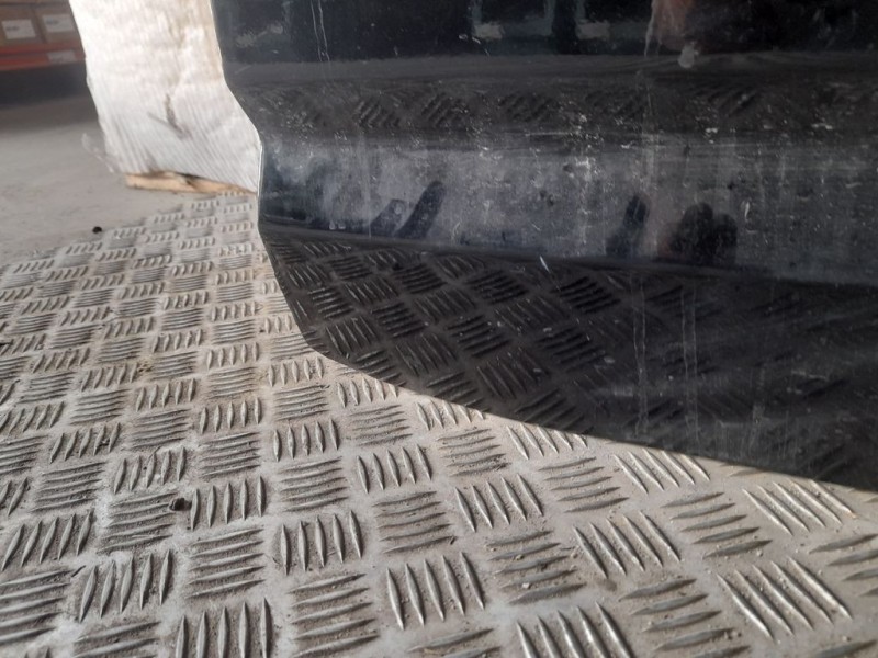 Recambio de puerta delantera derecha para jeep compass limited referencia OEM IAM 5074944AF  TOCADA