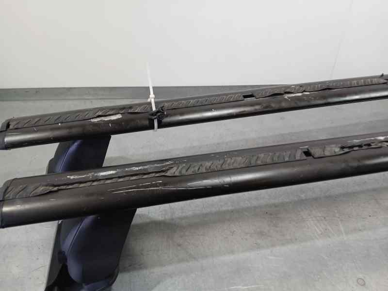 Recambio de barras techo para toyota hilux (gun1) double cab gx 4x4 referencia OEM IAM PZQ3089050  GOMAS TOCADAS