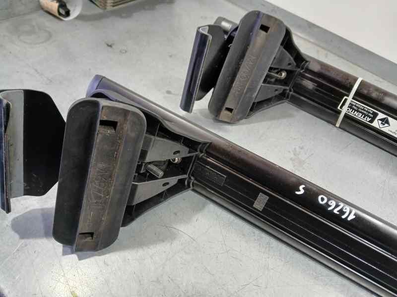 Recambio de barras techo para toyota hilux (gun1) double cab gx 4x4 referencia OEM IAM PZQ3089050  GOMAS TOCADAS