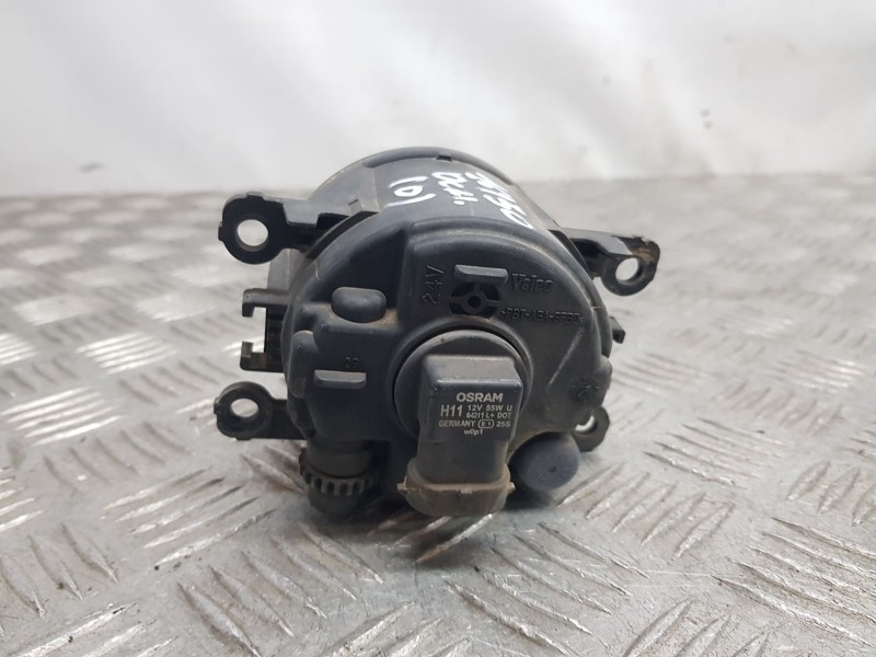 Recambio de faro antiniebla derecho para renault megane ii station wagon (km0/1_) 1.5 dci (km1f) referencia OEM IAM 8200074008 V