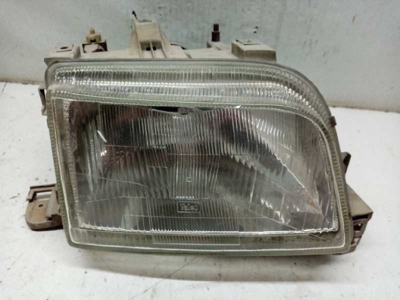 Recambio de faro derecho para renault clio i fase i+ii (b/c57) 1.8 referencia OEM IAM  1000002816394 